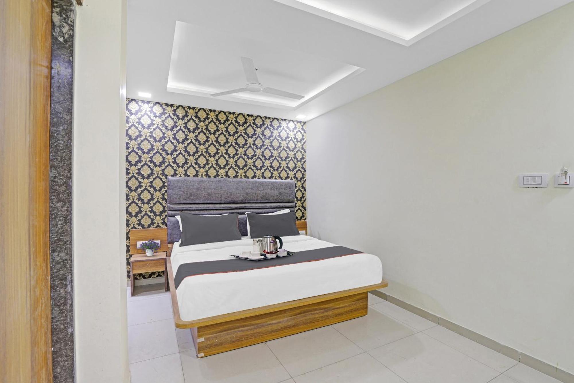 Hotel O Hill View Вадодара Екстер'єр фото