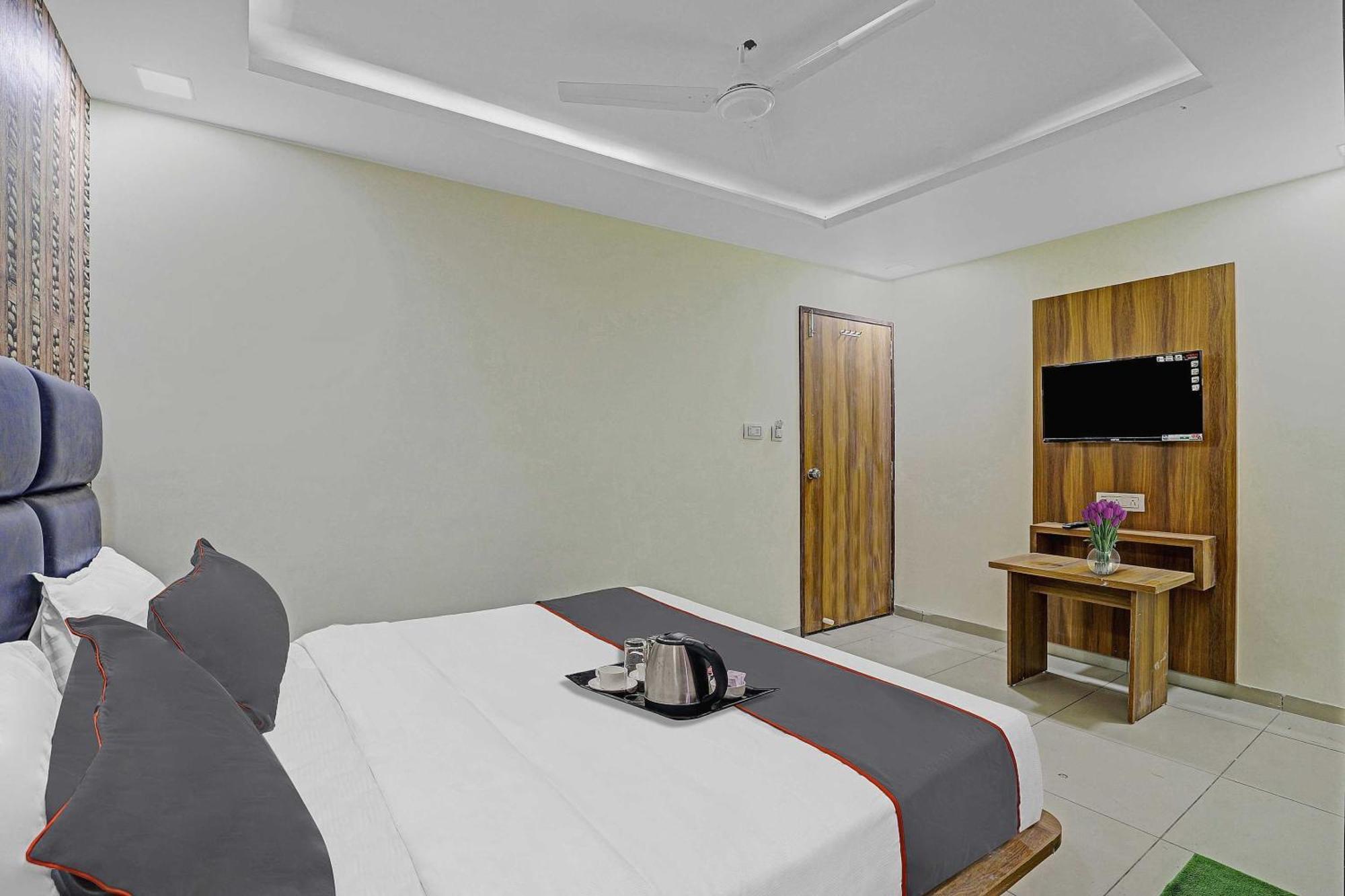 Hotel O Hill View Вадодара Екстер'єр фото
