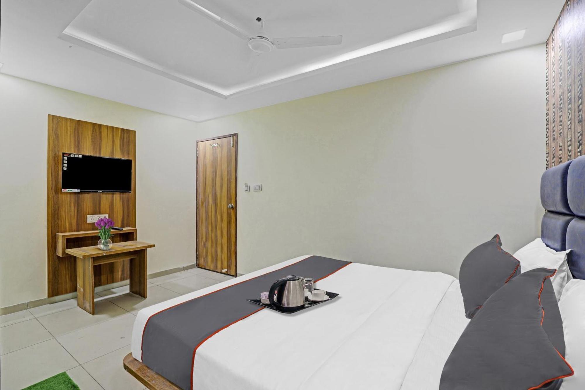 Hotel O Hill View Вадодара Екстер'єр фото